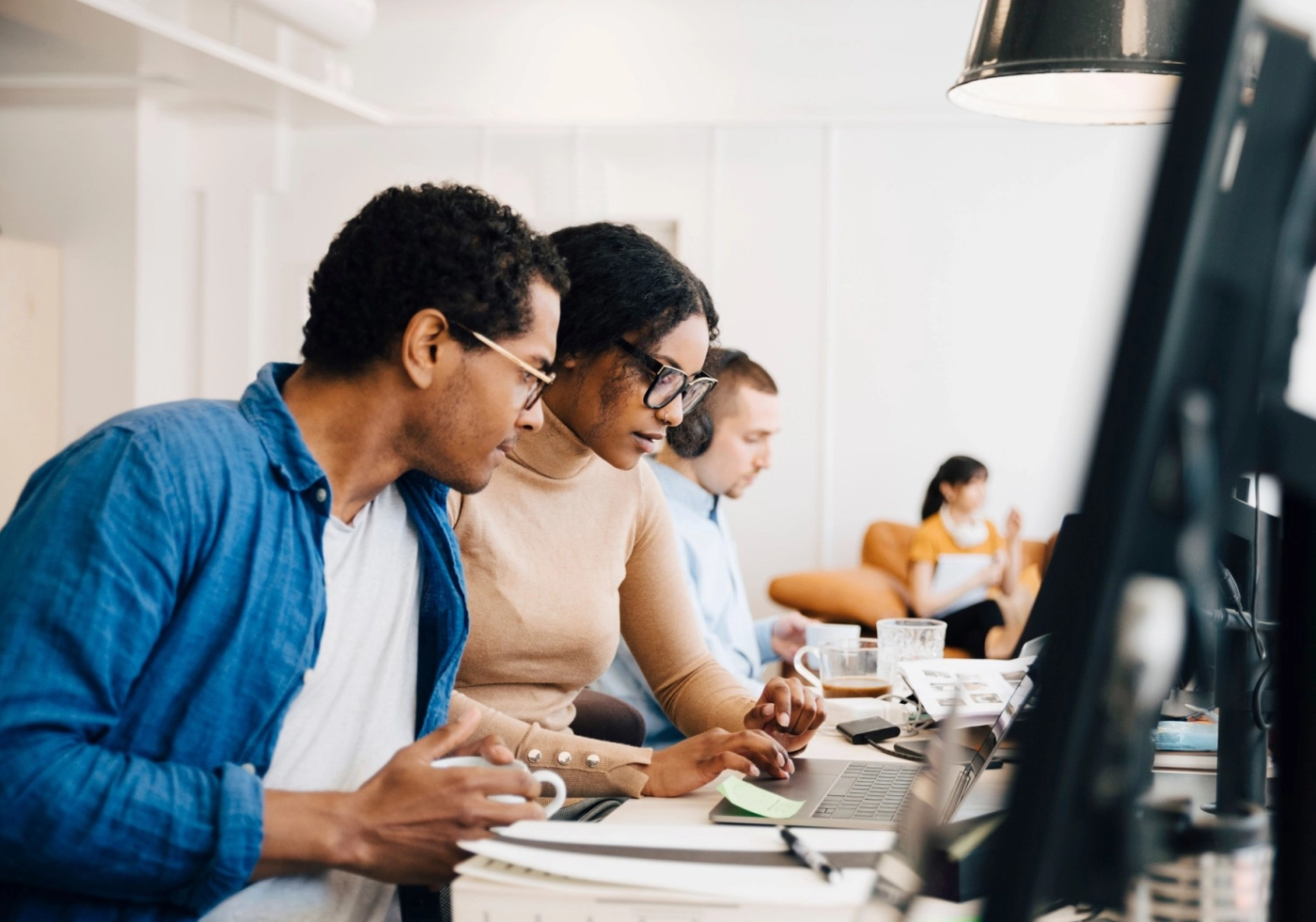 The teamin the claims departmentgoes the extra mile for youand your customerswhen it comes toclaims.